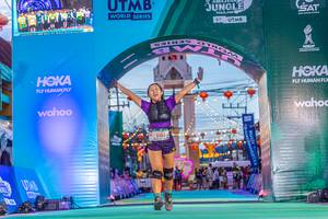 BIB: 5105, 
                            <button type="button" onclick="openModal(21795003)" class="btn btn-primary btn-sm float-right btn-popup" data-toggle="modal" data-target=".modal-high-quality">
                        <i class="fas fa-shopping-cart"></i> Add to Cart
                    </button>
                                            <button type="button" onclick="isThisMe(21795003, true)" class="btn btn-success btn-sm float-right btn-popup btn-isme hidden" data-toggle="tooltip" data-placement="bottom" title="นี่คือรูปของคุณใช่ไหม คลิกที่นี่เพื่อเอาเข้าอัลบั้ม">
                        <i class="fas fa-plus"></i> Add to album
                    </button>
                    <button type="button" onclick="isThisMe(21795003, false)" class="btn btn-warning btn-sm float-right btn-popup btn-isnotme hidden">
                        <i class="fas fa-ban"></i> Remove from album
                    </button>